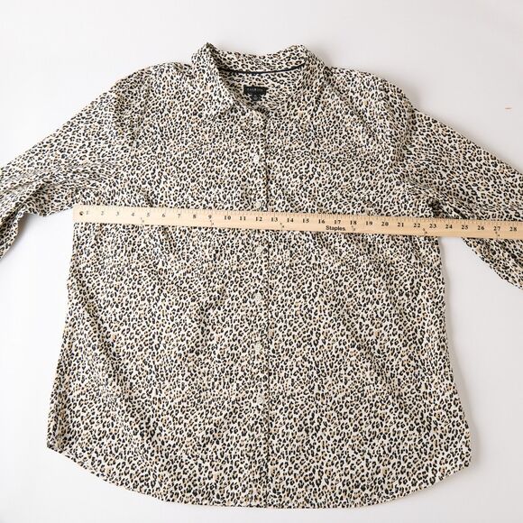 Talbots Womens XL Leopard Print Shirt Ivory Cotton Button Classic Animal Print - Picture 3 of 9